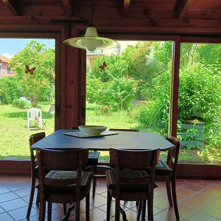 Villetta Con Giardino A Due Passi Dal Mare Imperia Eksteriør billede